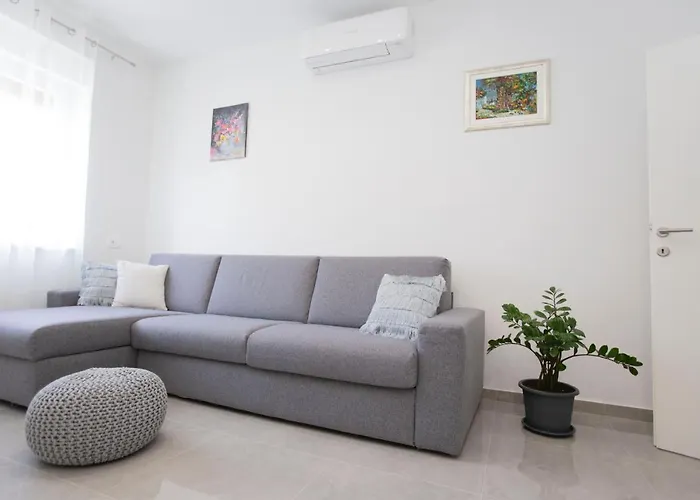 Triple A * Сплит