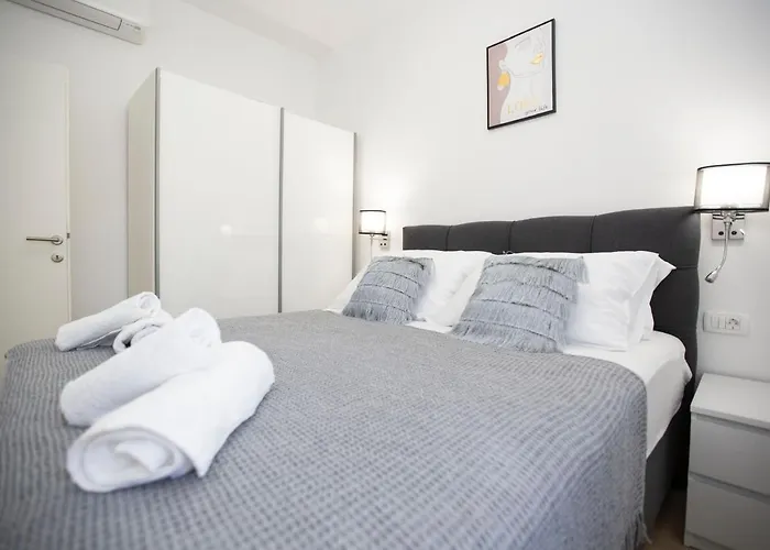 Triple A Lejlighed *