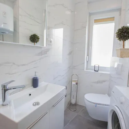 Triple A アパート スプリト